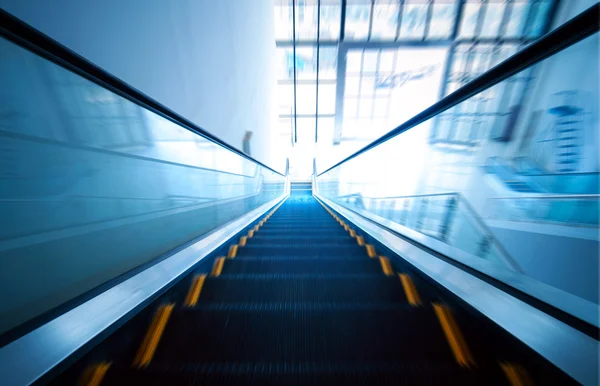 Escalera mecánica — Foto de Stock