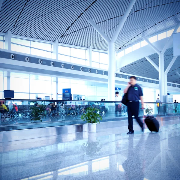 Passeggeri in aeroporto — Foto Stock