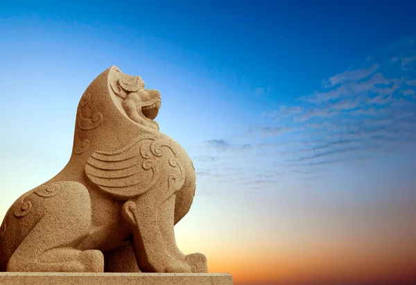 Traditional Chinese stone lion — Stock Photo, Image