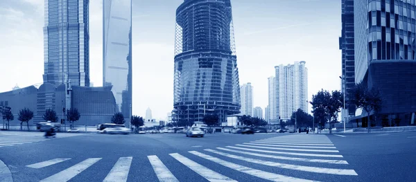 Shanghai street and pedestrian — Stock Photo, Image