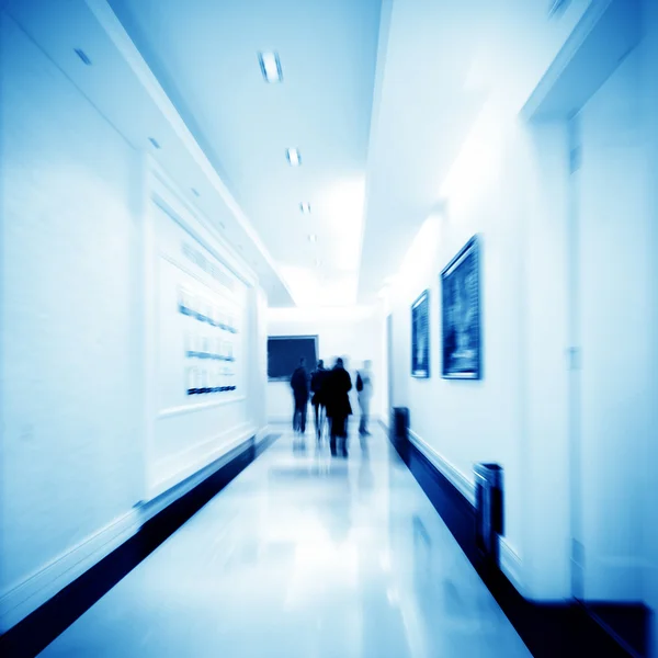 Corridor en van de menigte — Stockfoto