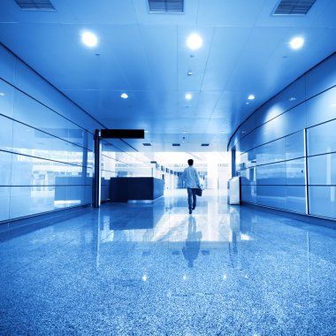 Modern binanın içi