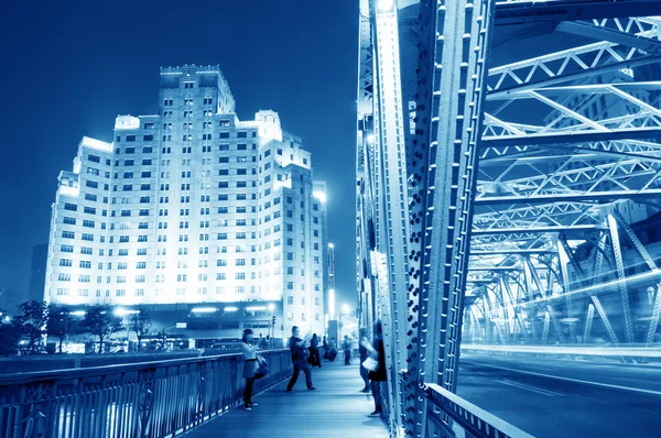上海の橋の夜 — ストック写真