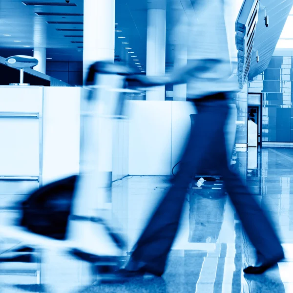 Airport passenger — Stock Photo, Image