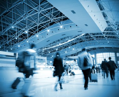 yolcuların havalimanına içinde