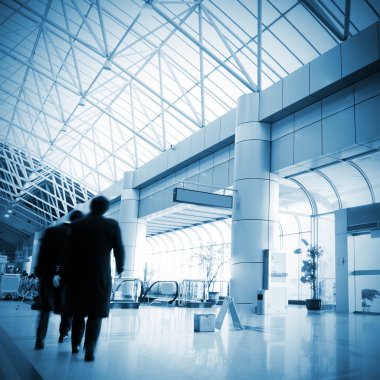 yolcuların havalimanına içinde