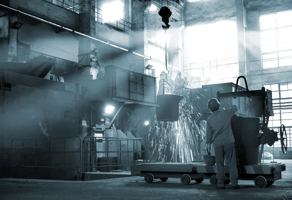 Pipeline equipment in a factory — Stock Photo, Image