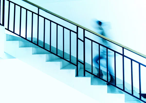 Gå på övervåningen — Stockfoto