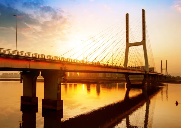 El puente al atardecer — Foto de Stock