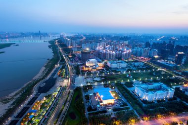 gece shanghai