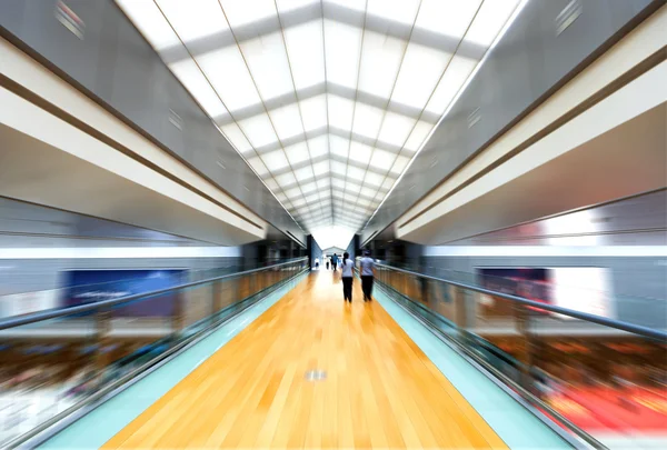 Passageiros no aeroporto — Fotografia de Stock