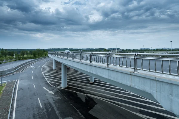 Viaduto da cidade — Fotografia de Stock