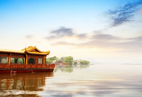 Чайна-Хангчжоу Западное озеро — стоковое фото