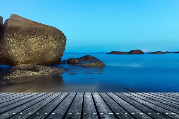 Platform naast zee — Stockfoto