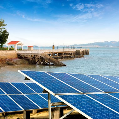 Deniz güneş panelleri