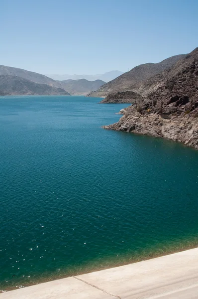 Reservatório de Puclaro, vale de Elqui (Chile ) — Fotografia de Stock