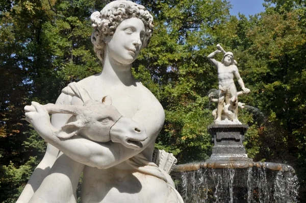 Estatuas en el Palacio Real de Aranjuez (Madrid ) — Foto de Stock