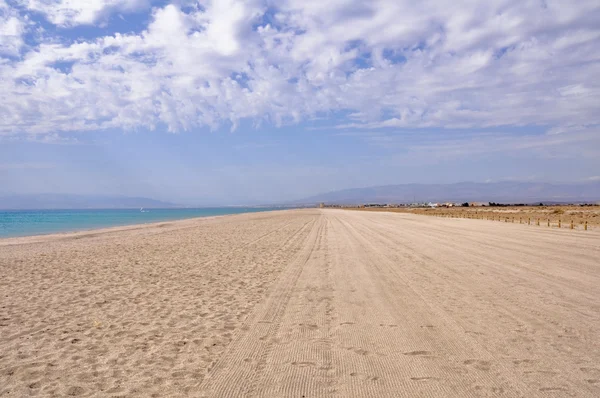 Playa de San Miguel, cerca del cabo Gata, Andalucía (España) ) — Foto de Stock
