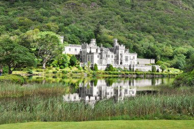 Kylemore abbey dağlarda connemara, İrlanda