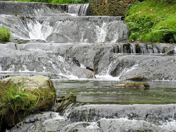Watervallen bij santa rosa de cabal, colombia — Stockfoto
