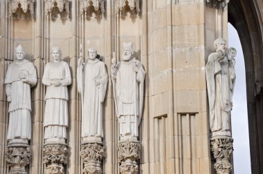 vitoria, Bask Ülkesi (İspanya, yeni bir katedral, heykeller)