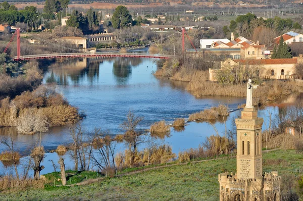 Rivière Tajo et ermitage de Cristo de la Vega, Tolède (Espagne) ) — Photo