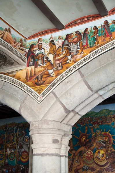 Τοιχογραφίες στην κυβέρνηση παλάτι της Τλαξκάλα (Μεξικό) — Φωτογραφία Αρχείου