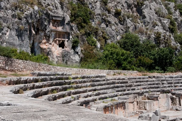 Ancient amphitheater and Lycian tombs in Myra (Turkey) — Stock Photo, Image