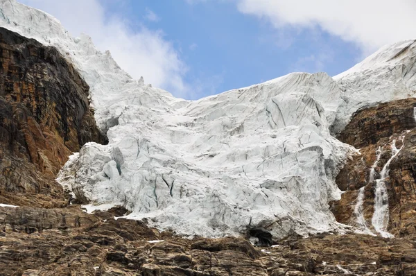 Engel gletsjer, het nationaal park jasper (canada) — Stockfoto