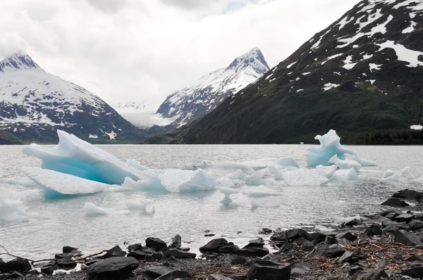 Portage jeziora z góry lodowej, alaska — Zdjęcie stockowe