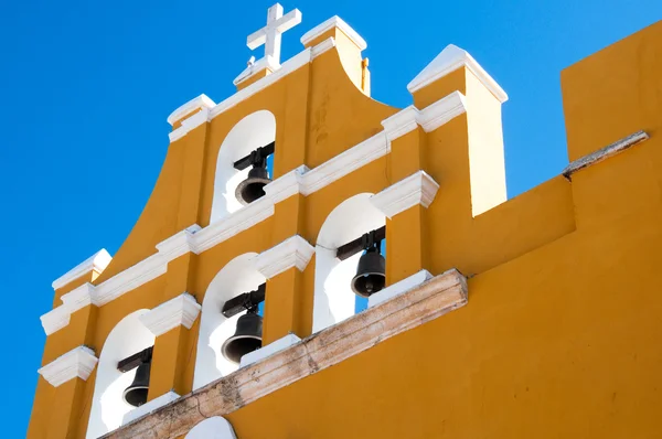 Glockenturm in Campeche (Mexiko)) — Stockfoto