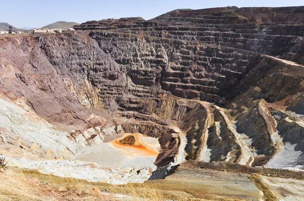 历史性的露天铜矿在亚利桑那州比斯比 — 图库照片