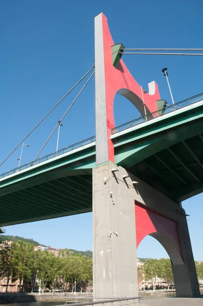 Ponte La Salve em 12 de junho de 2013 em Bilbau, Espanha A ponte foi inaugurada em 9 de janeiro de 1972 , — Fotografia de Stock