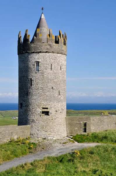 Doonagore zamek, co clare, Irlandia — Zdjęcie stockowe