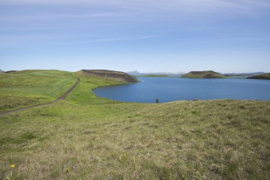 Sözde kraterler, lake Myvatn, İzlanda çevreleyen Skutustadir