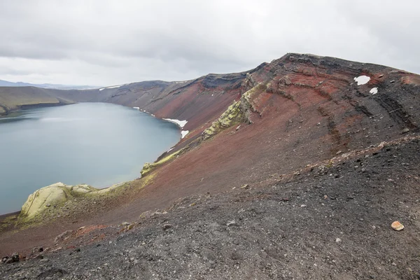 Ljotipollur 火山口湖，landmannalaugar，冰岛 — 图库照片