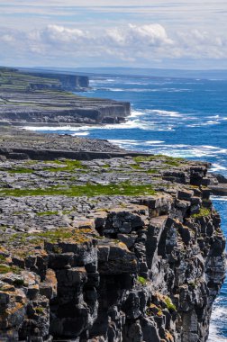 kayalıklarla Inishmore, İrlanda aran Islands