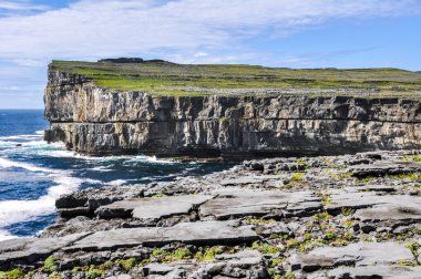 kayalıklarla Inishmore, İrlanda aran Islands