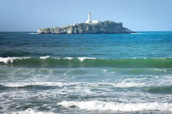 Faro Mouro Dalla Spiaggia Puntal Baia Santander Spagna — Foto Stock