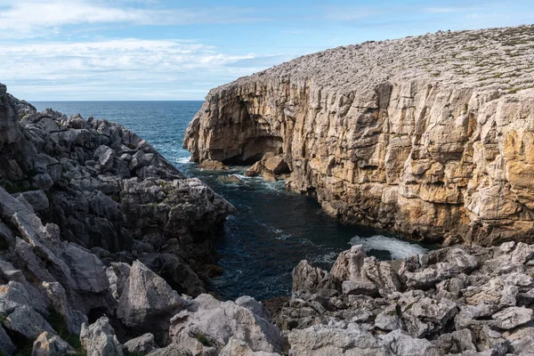 White Rock Suances Cantabria Spain 로열티 프리 스톡 사진