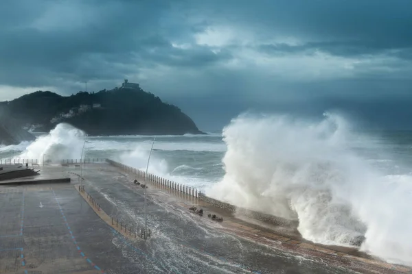 Waves Breaking New Promenade Donostia San Sebastian Spain — Stock Photo, Image