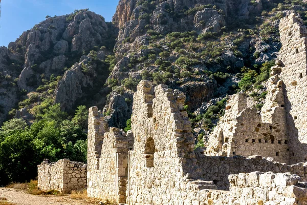 Ruinas Edificios Antiguos Fondo Las Montañas Antigua Ciudad Del Olimpo — Foto de Stock