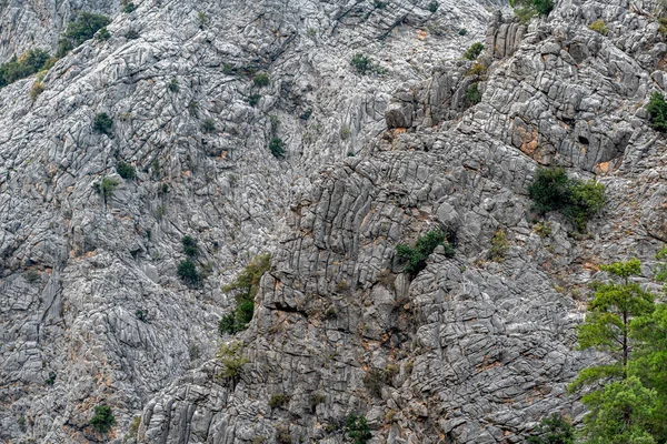 タウルス山脈の山の景観層状石灰岩 — ストック写真