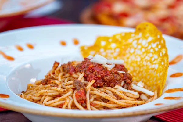 Spaghetti Bolognese Talerzu Zbliżenie — Zdjęcie stockowe