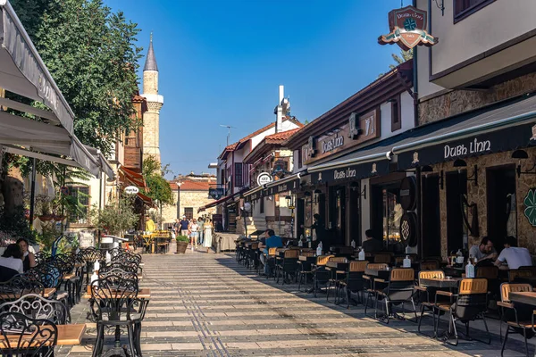 Antalya Türkiye Kasım 2021 Tarihi Merkezde Otelleri Restoranları Olan Eski — Stok fotoğraf