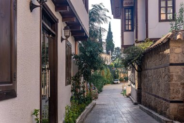 Türkiye 'nin Antalya kentinin tarihi kent merkezindeki şehir manzarası
