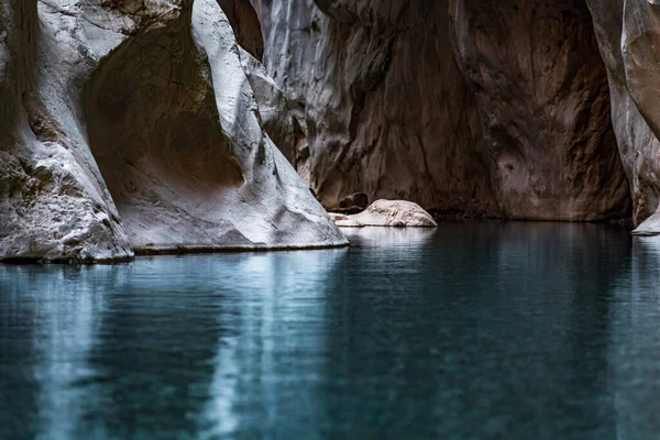 Misterioso Cañón Rocoso Estrecho Con Agua Azul Parte Inferior Goynuk — Foto de Stock