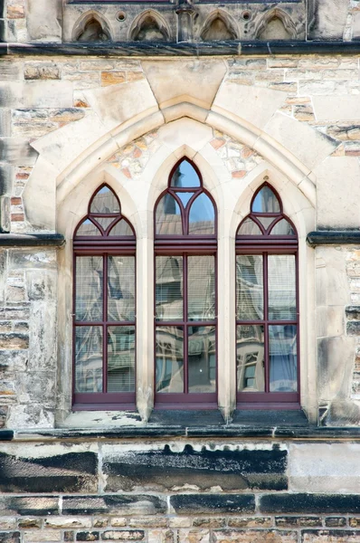 Fenêtre du vieux bâtiment — Photo