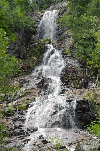 Acqua a cascata — Foto Stock