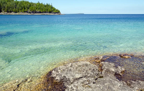 Green and blue water — Stock Photo, Image